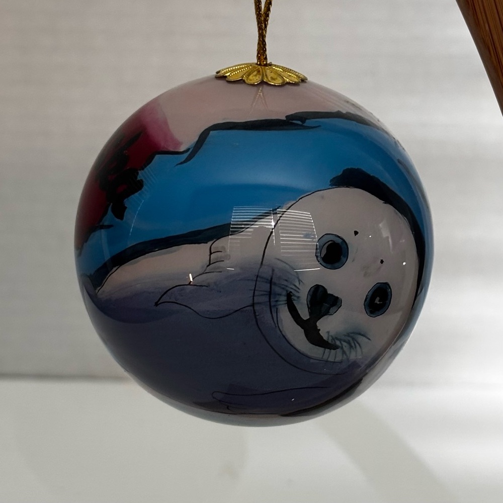 Inside Reverse Hand Painted Glass Ball Ornament Alaska White Seal - Picture 5 of 10